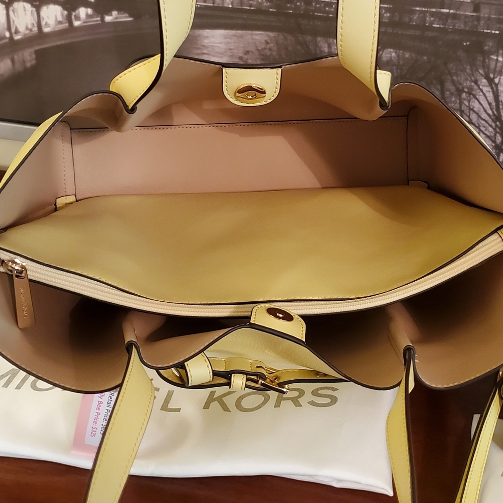 Michael Kors - Emilia - Picture 9 of 16